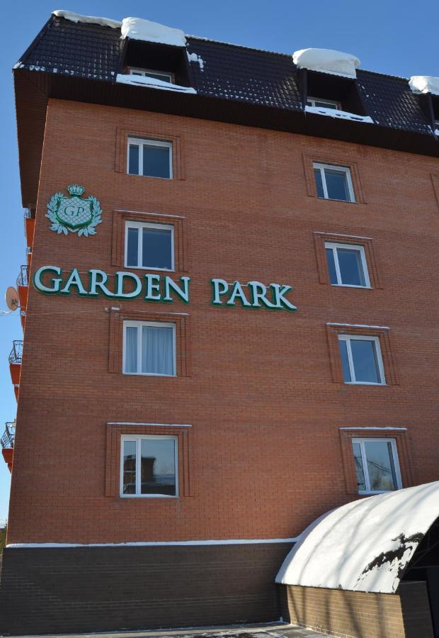 Golden Park Hotel Павлодар Екстер'єр фото