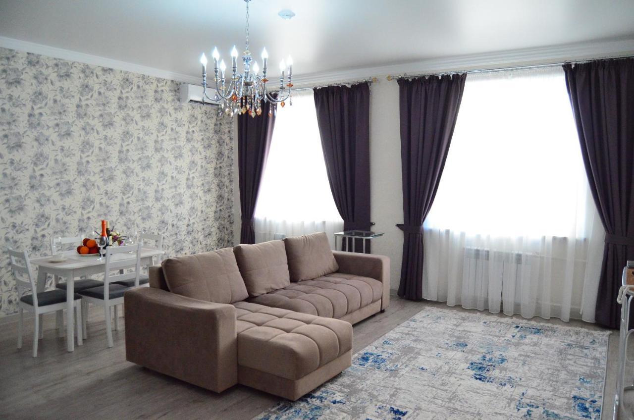 Golden Park Hotel Павлодар Екстер'єр фото