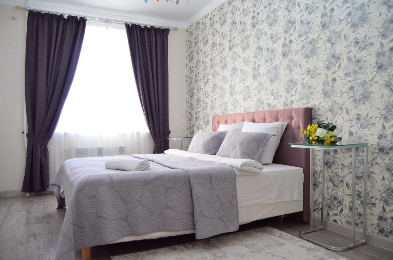 Golden Park Hotel Павлодар Екстер'єр фото