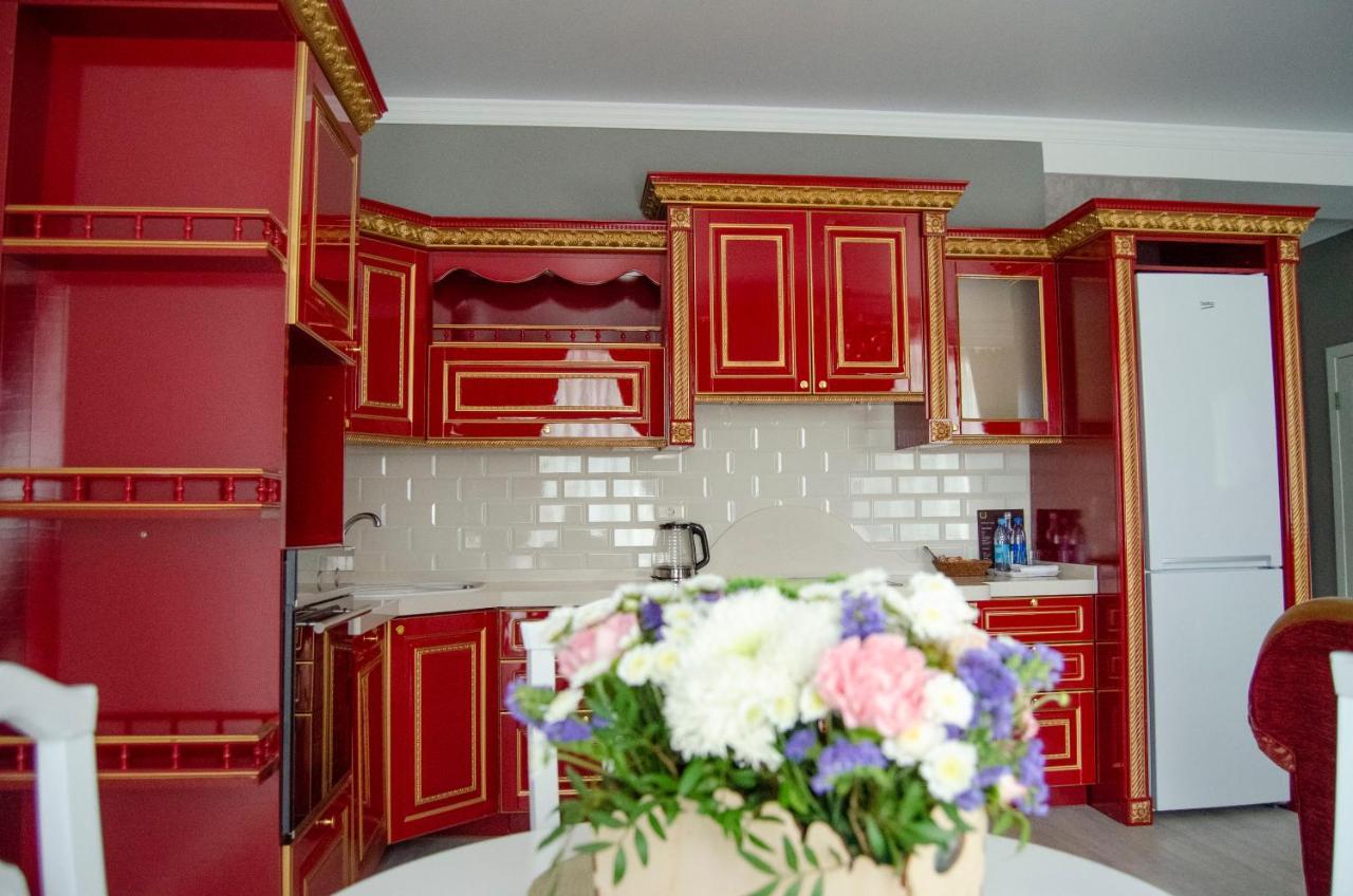 Golden Park Hotel Павлодар Екстер'єр фото