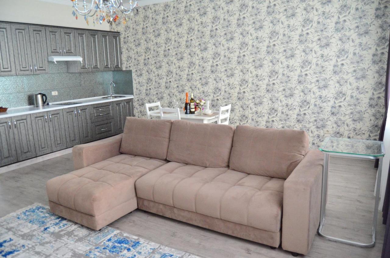 Golden Park Hotel Павлодар Екстер'єр фото
