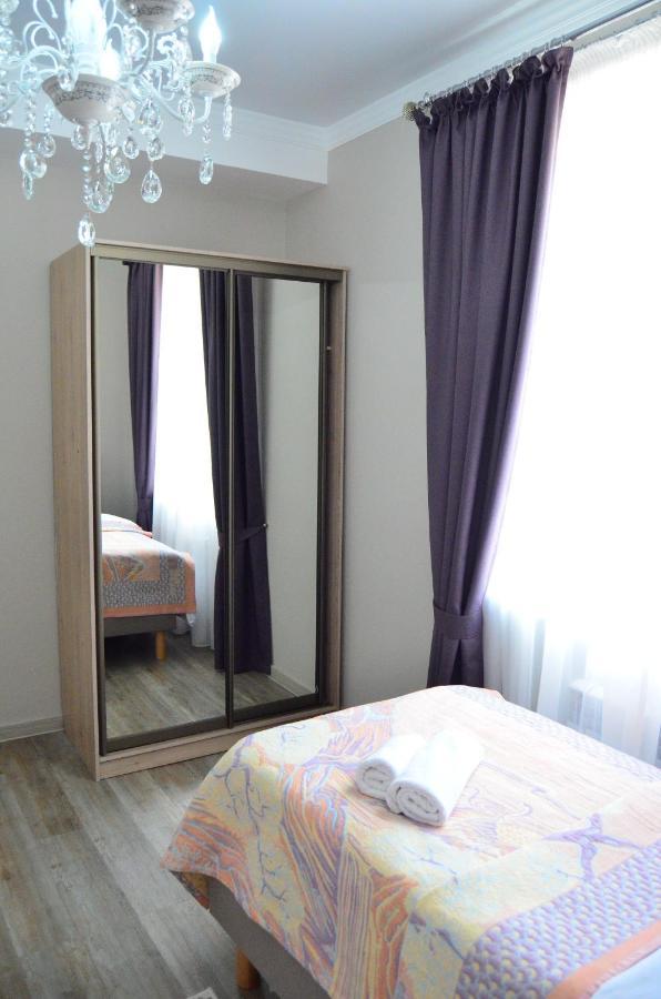 Golden Park Hotel Павлодар Екстер'єр фото