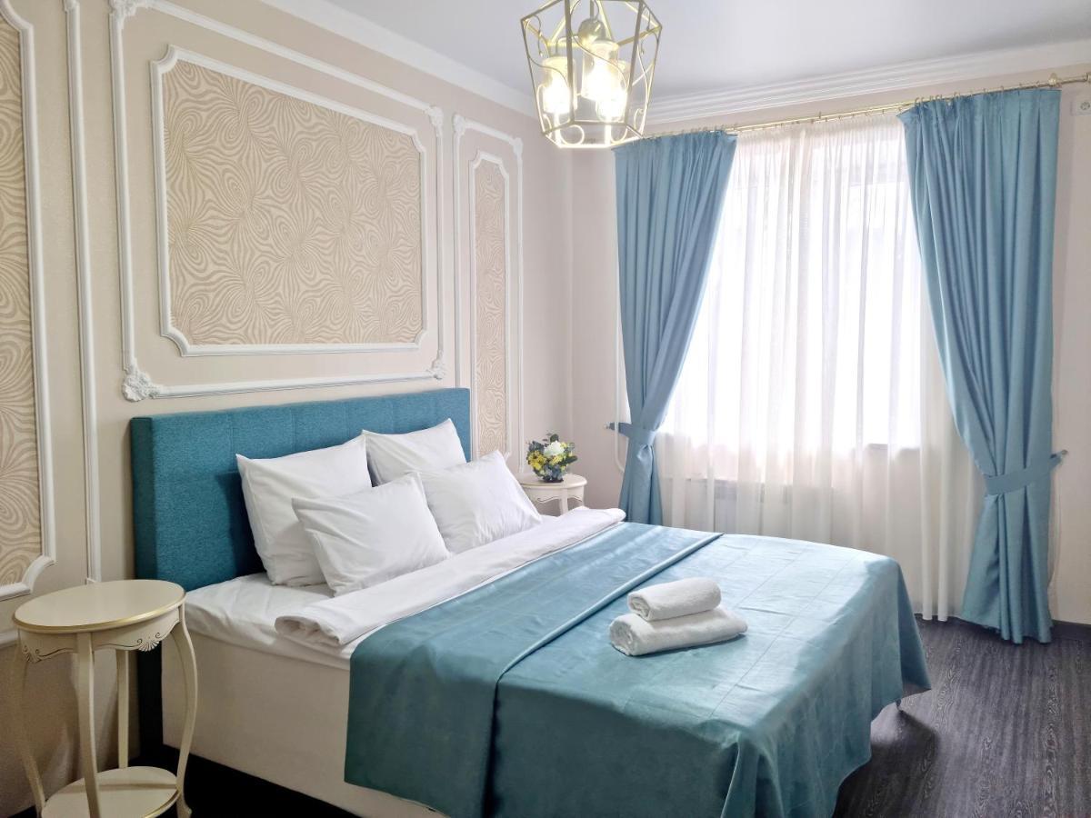 Golden Park Hotel Павлодар Екстер'єр фото